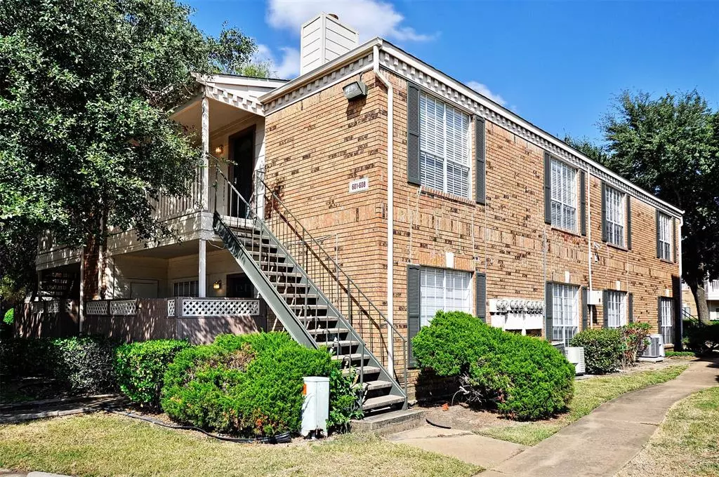 Houston, TX 77054,2626 Holly Hall ST #606