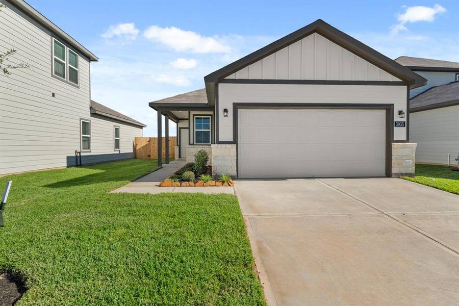 3935 Glory Green DR, Brookshire, TX 77423