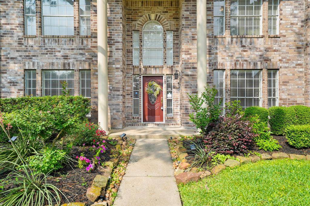 8602 Canyon Pine DR, Spring, TX 77379