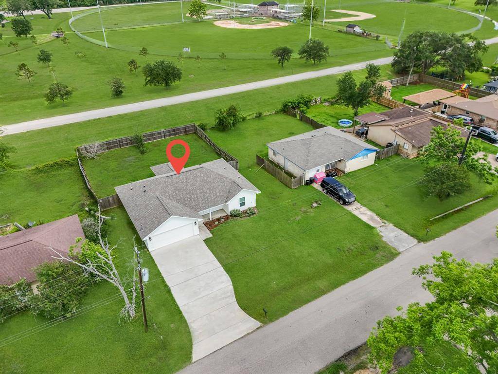 Clute, TX 77531,127 Lakewood DR