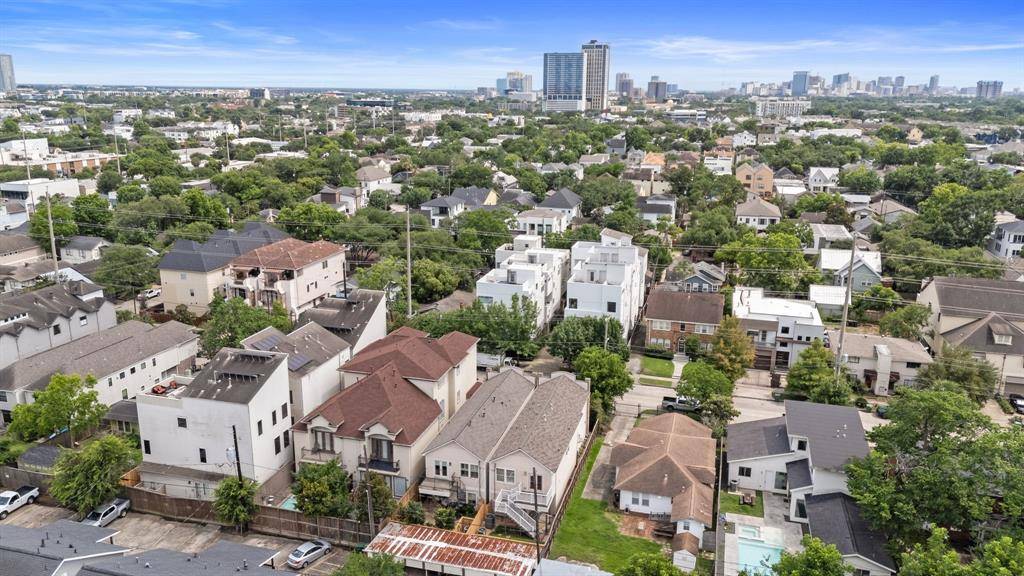 Houston, TX 77006,1226 Peden ST