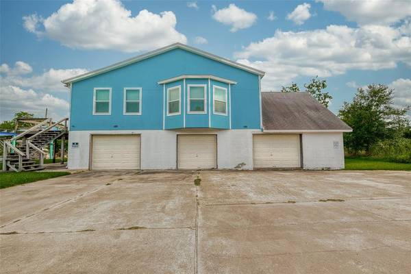 San Leon, TX 77539,302 10th ST