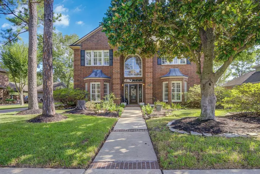 1403 Silverleaf DR, Friendswood, TX 77546