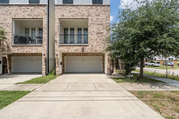 1721 Thompson ST, Houston, TX 77007