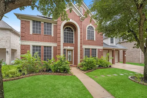 1414 Grand Haven LN, Sugar Land, TX 77479