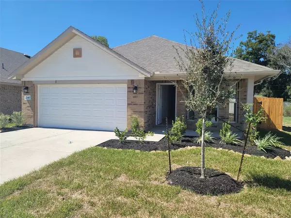 240 Bryan Way, Angleton, TX 77515