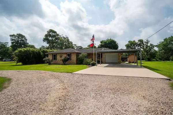 319 County Road 912a,  Brazoria,  TX 77422