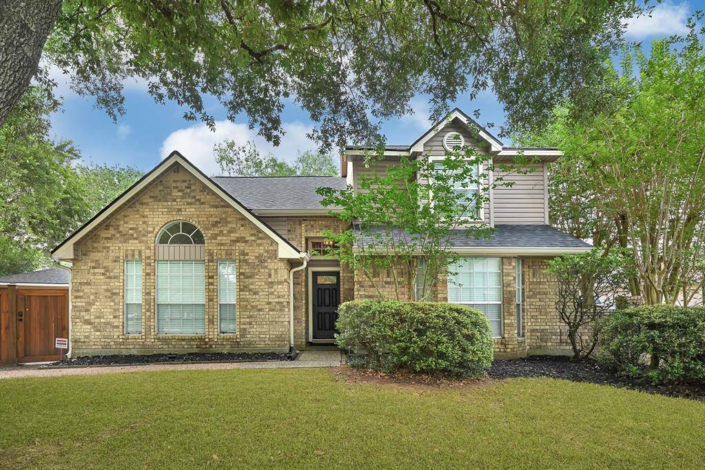 15427 Stonehill DR, Houston, TX 77062