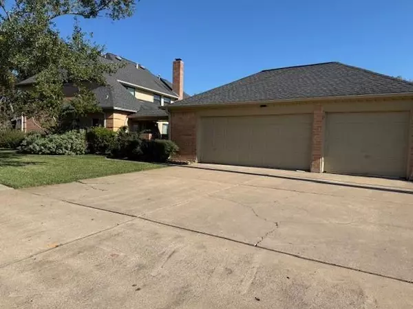 Sugar Land, TX 77478,1102 Swallow CIR