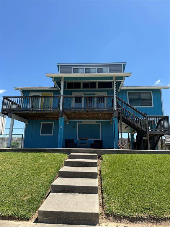 34 N Omega ST, Galveston, TX 77568