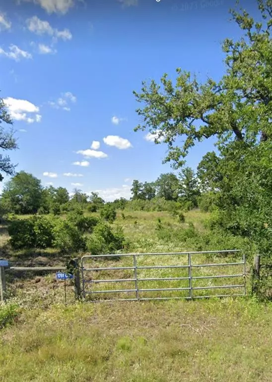 Giddings, TX 78942,4 County Road 119