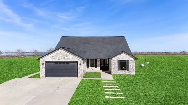 17237 Hughes Road, Guy, TX 77444