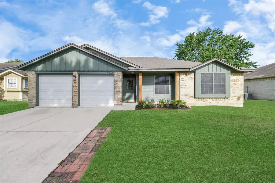 4602 Jamaica LN, Pasadena, TX 77505