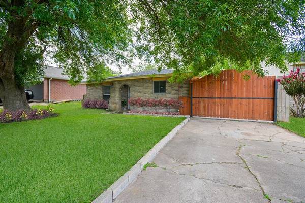 5527 Gatewood AVE, Houston, TX 77053