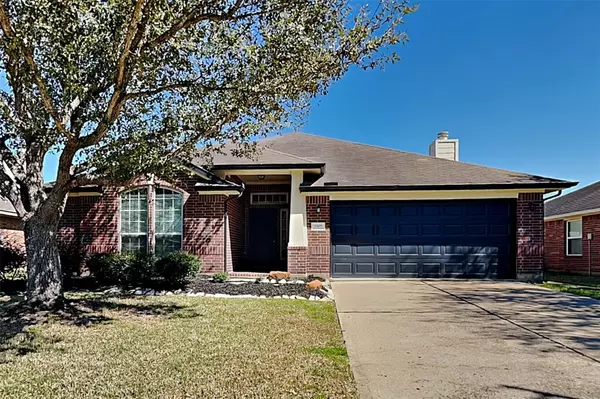 2105 Ripple Bend LN, Pearland, TX 77581