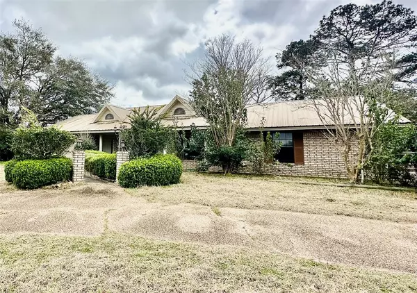 227 County Road 1095, Woodville, TX 75979