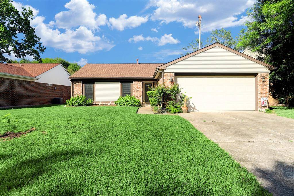 Webster, TX 77598,16159 Pipers View DR