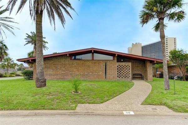 58 Adler CIR, Galveston, TX 77551