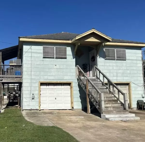 2216 Avenue O 1/2 #UP, Galveston, TX 77550