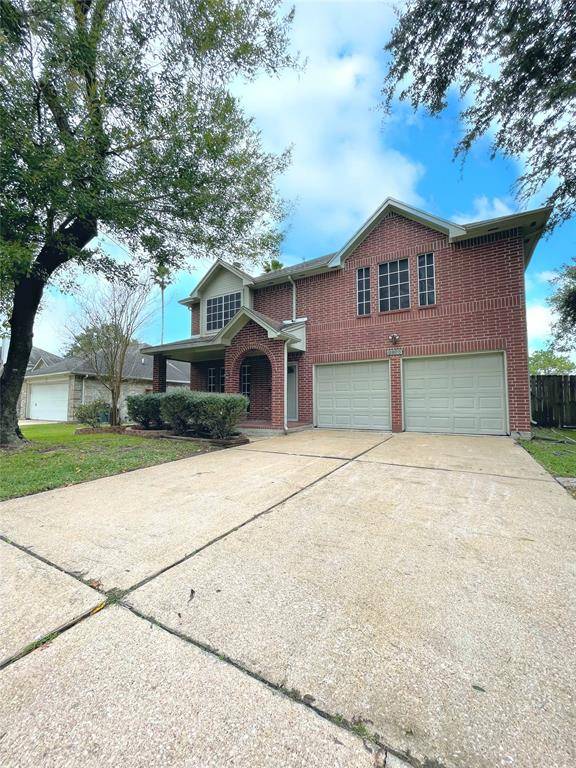 8803 Venture LN, La Porte, TX 77571