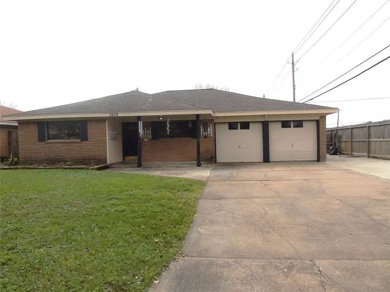 2429 16th Ave N AVE N, Texas City, TX 77590