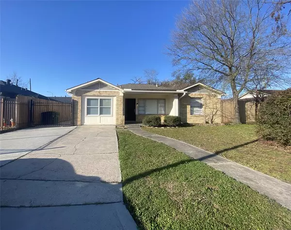 203 Sue ST, Houston, TX 77009