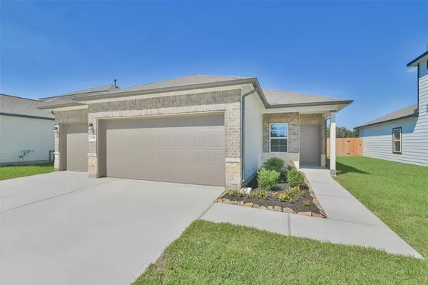 1292 Cypress LN, Dayton, TX 77535