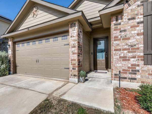 4819 Forward Swing, San Antonio, TX 78261