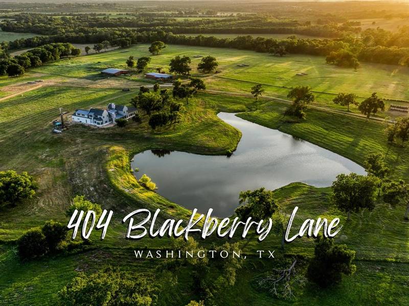 404 Blackberry LN, Washington, TX 77880