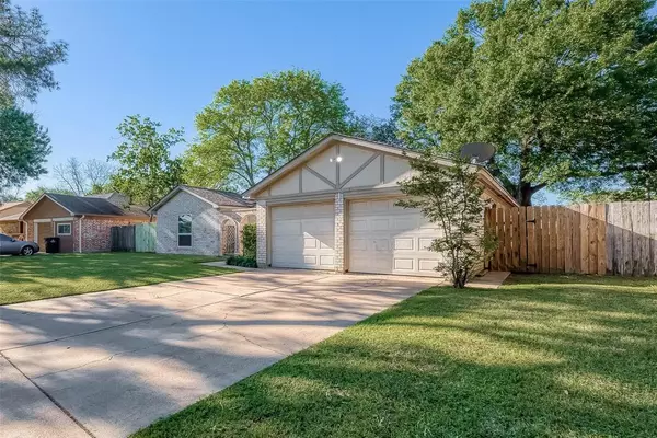 Katy, TX 77493,5327 Lincoln Green DR