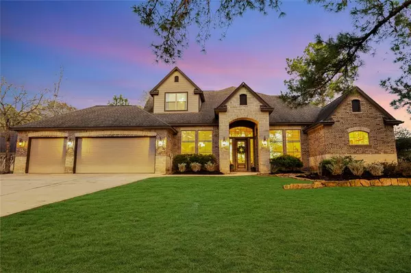 8525 Edinburgh CT, Montgomery, TX 77316