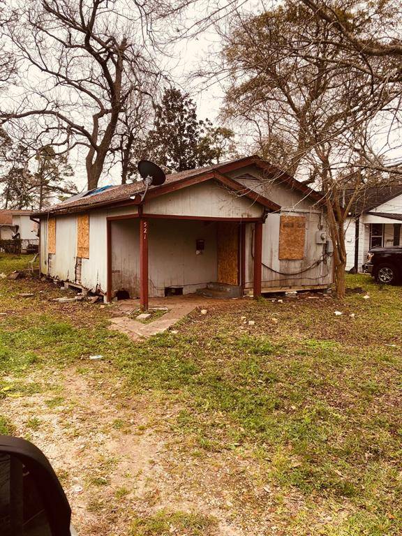 Clute, TX 77531,521 Montgomery ST