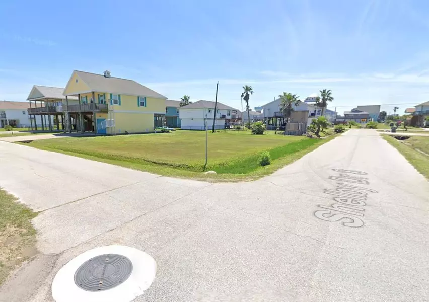 4118 Grayson Drive, Galveston, TX 77554