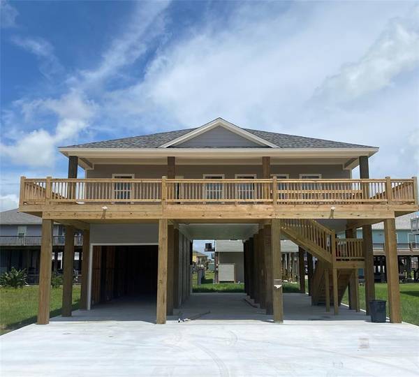 976 ALBATROSS LN, Crystal Beach, TX 77650