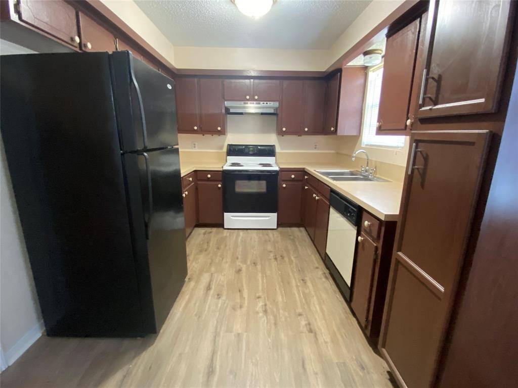 Lake Jackson, TX 77566,117 Marigold ST