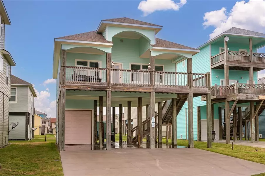 972 S Redfish, Crystal Beach, TX 77650