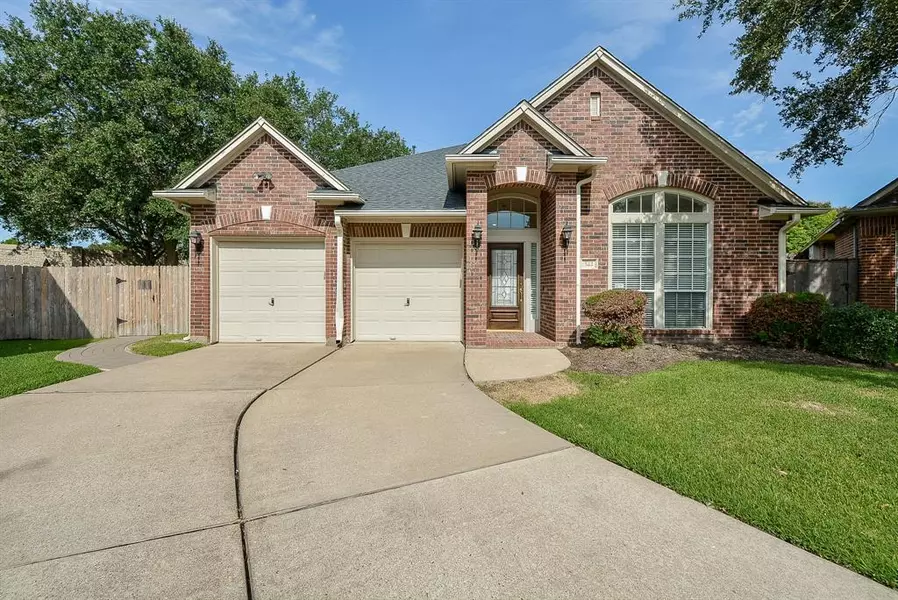 522 Calloway DR, Sugar Land, TX 77479