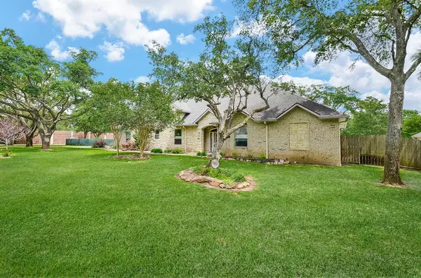 Sugar Land, TX 77478,103 Capri ST