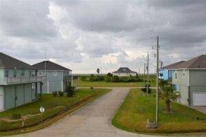 4409 Whaler LN, Port Bolivar, TX 77650