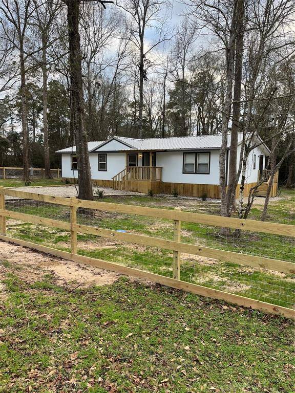 94 Henry LN, Coldspring, TX 77331