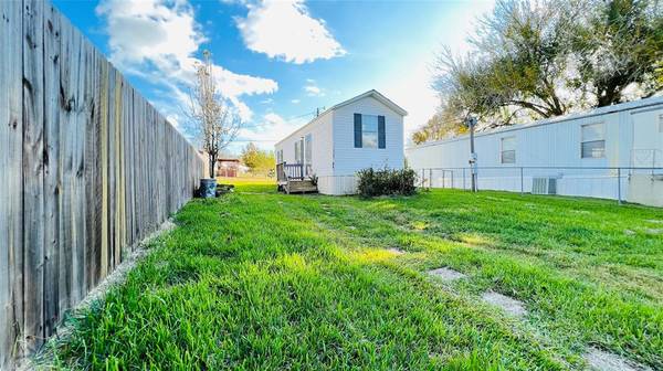 13369 Enchanted CT, Willis, TX 77318