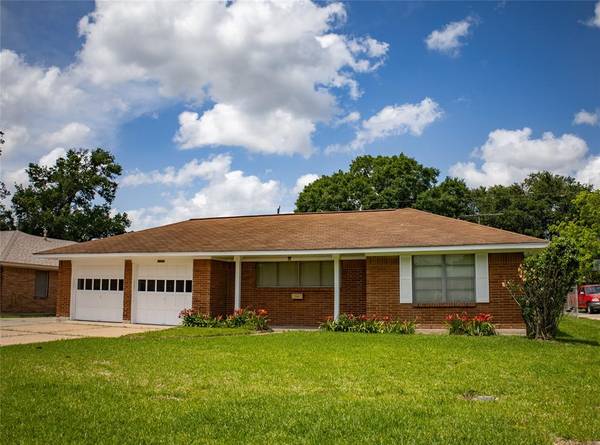 13209 Force ST, Houston, TX 77015