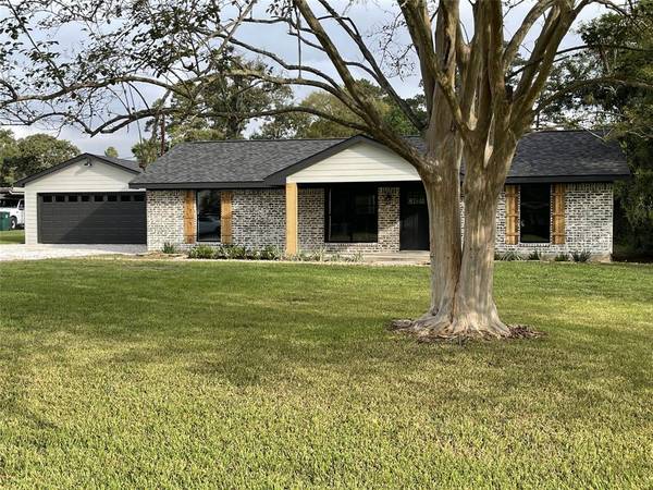 16514 Walnut Springs LN, Magnolia, TX 77355