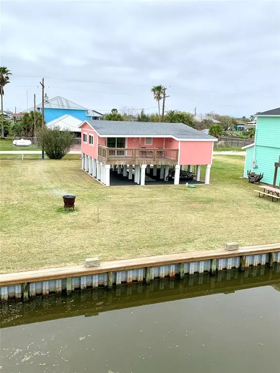 Crystal Beach, TX 77650,1102 MAYES