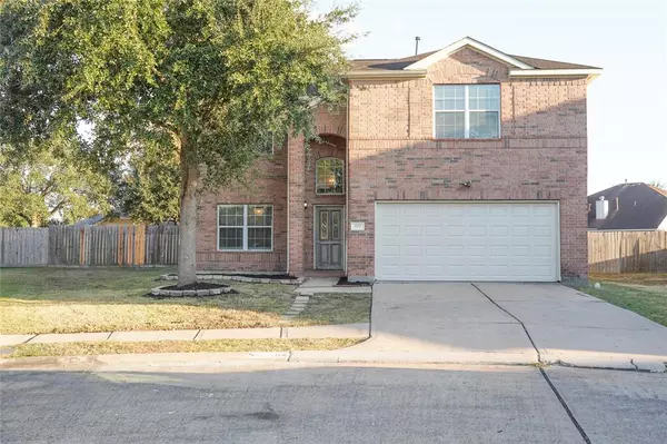 102 Village Crest DR, Richmond, TX 77469