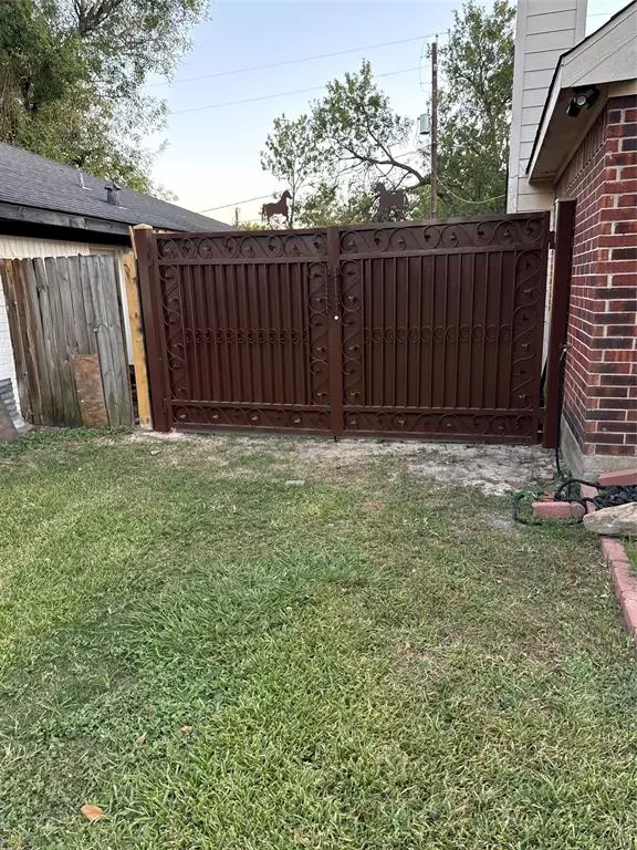 Houston, TX 77041,11111 Cedarview LN