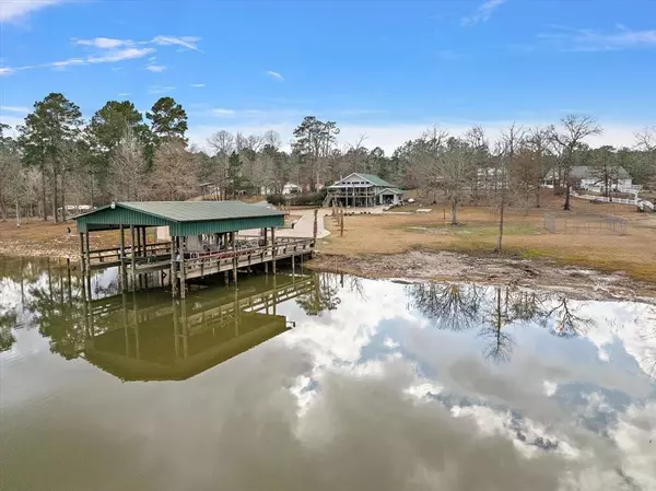 215 Jarrod DR,  Burkeville,  TX 75932