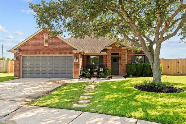 4114 Oak Point DR, Pearland, TX 77581