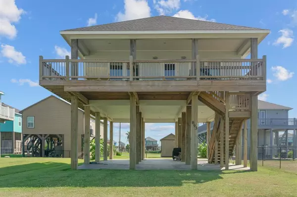 Crystal Beach, TX 77650,893 West LN