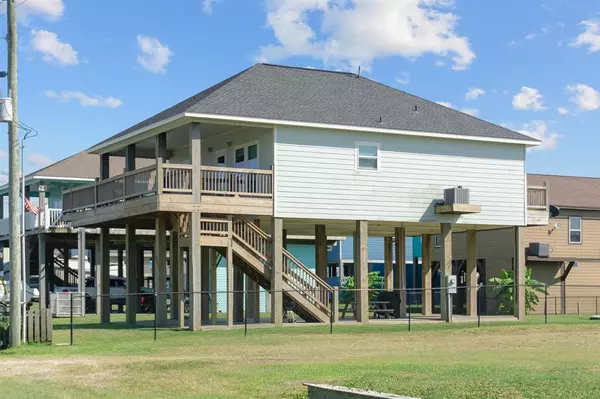 Crystal Beach, TX 77650,893 West LN